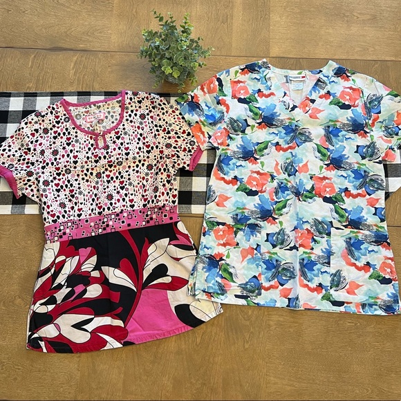 Scrub Top Bundle - Picture 1 of 6